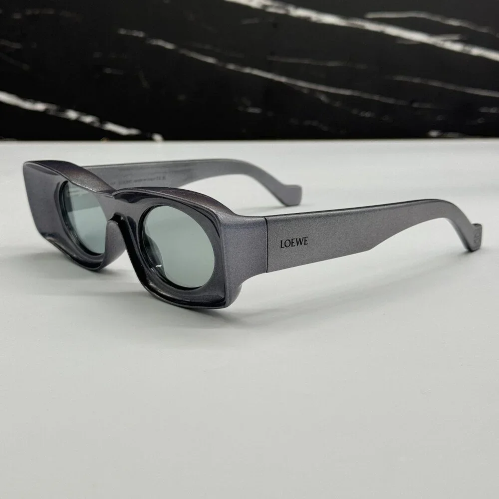 NEW LOEWE GREY UNISEX SUNGLASSES LOEWE LW40033I 05X
